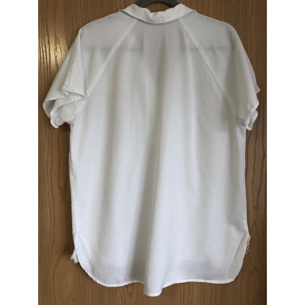 Amandi Blouse M White Split Neck Short Sleeve Frayed Hem! Tencel! - Picture 2 of 9